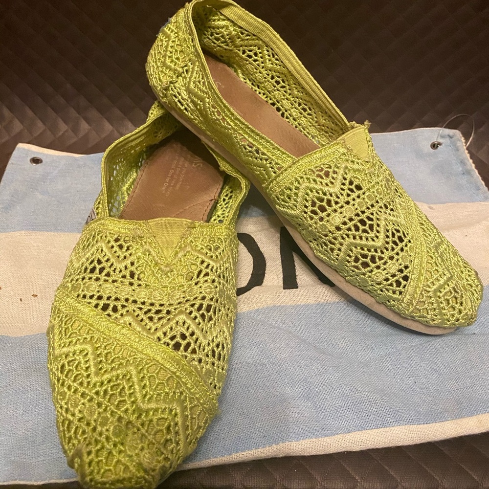 Toms Green size 8